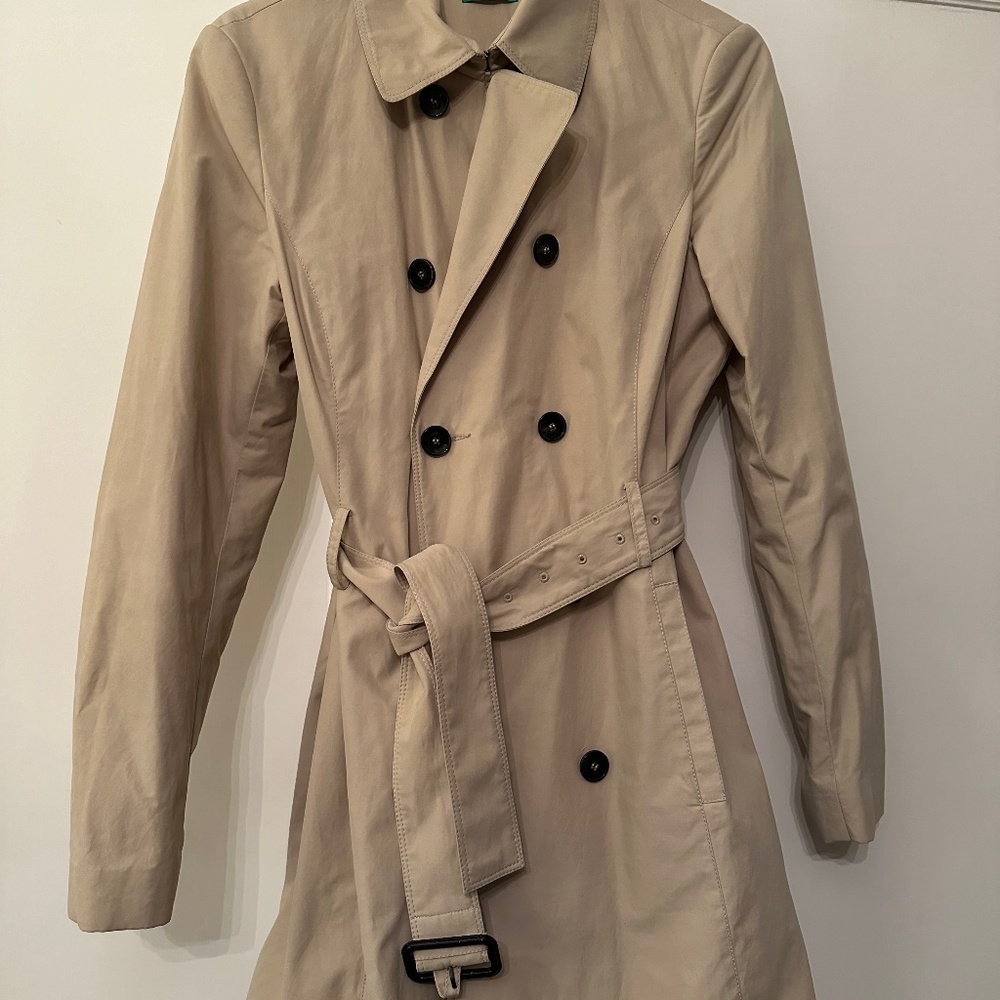 New. trench coat